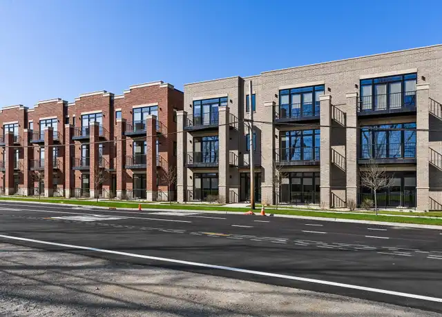 Property at 780 E Irving Park Rd, Roselle, IL, 60172, 2 beds, 2 baths, [object Object]