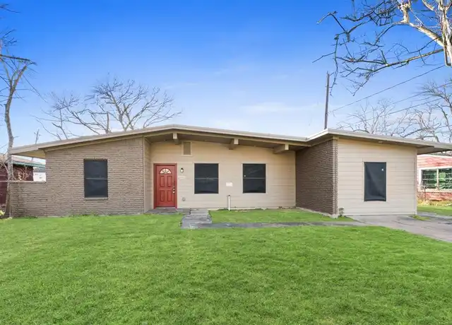 Property at 8914 Vinearbor St, Houston, TX, 77033, 4 beds, 2 baths, [object Object]