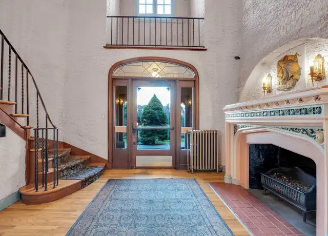 Property at 2052 SE Hawthorne Blvd Unit 142-100, Portland, OR, 97214, 1 bed, 1 bath, [object Object]