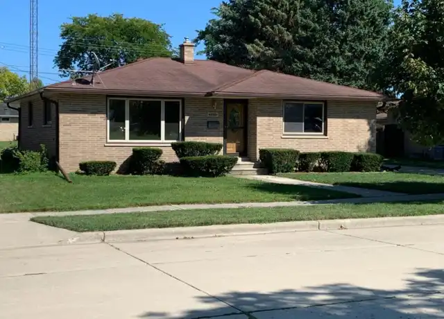 Property at 3215 25th Ave, Kenosha, WI, 53140, 3 beds, 2 baths, [object Object]