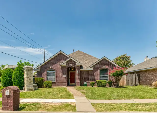 Property at 3904 Columbus Dr, McKinney, TX, 75070, 3 beds, 2 baths, [object Object]