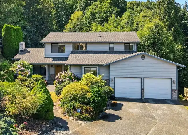 Property at 4926 Dover St, Everett, WA, 98203, 5 beds, 3 baths, [object Object]