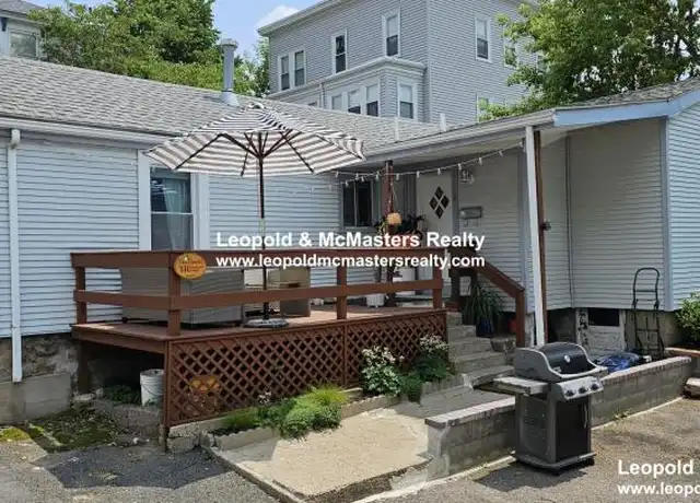 Property at 4R Shepard St, Brighton, MA, 02135, 2 beds, 1 bath, [object Object]