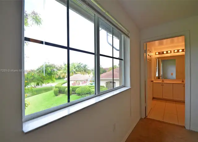 Property at 1958 SW 60th Ter Unit 1958, North Lauderdale, FL, 33068, 3 beds, 2 baths, [object Object]