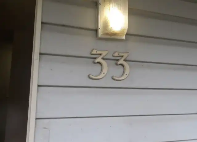 Property at 636 Northwood Dr Unit 33, Medford, OR, 97504, 3 beds, 1 bath, [object Object]