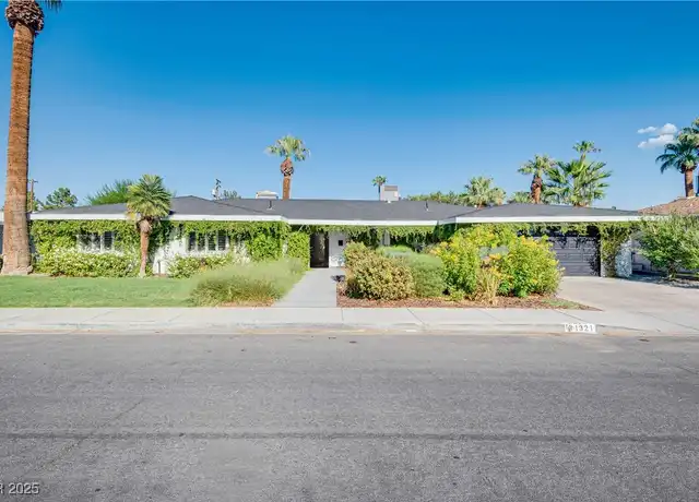 Property at 1321 S 7th St, Las Vegas, NV, 89104, 6 beds, 4.5 baths, [object Object]