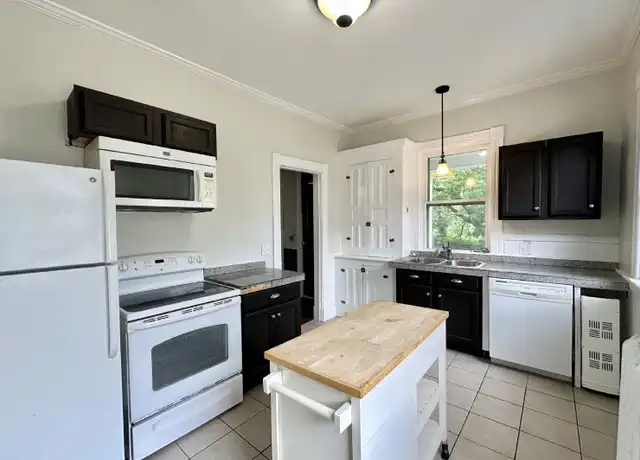 Property at 858 Union St Unit 2, Schenectady, NY, 12308, 3 beds, 1 bath, [object Object]