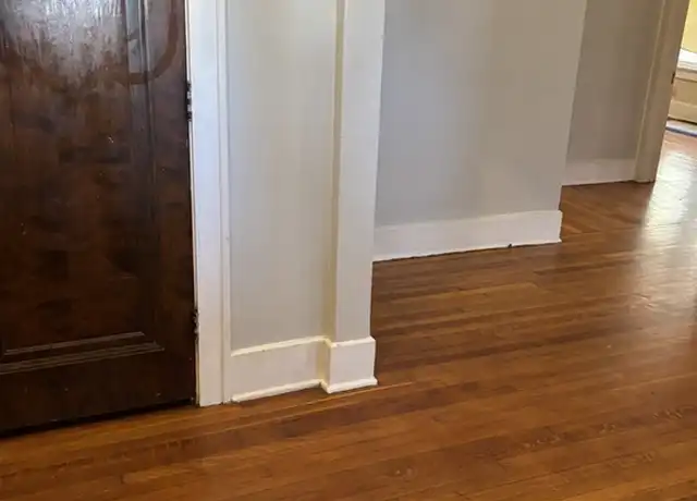 Property at 131 S Douglas Ave Unit 1, Springfield, IL, 62704, 1 bed, 1 bath, [object Object]