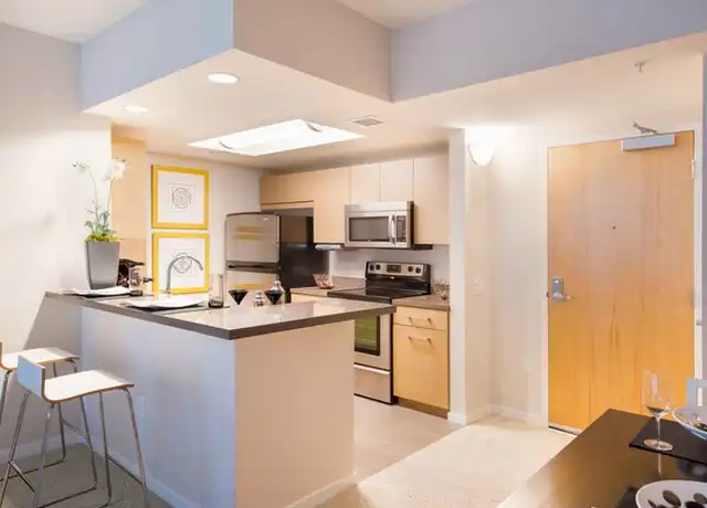 Property at 2900 Oak Springs Dr, Austin, TX, 78702, 1 bed, 1 bath, [object Object]