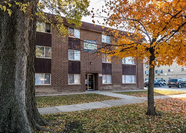 Photo of 2115 S 4th Ave, Maywood, IL 60153