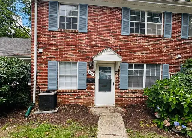 Property at 470 Charles St, Blacksburg, VA, 24060, 2 beds, 1 bath, [object Object]