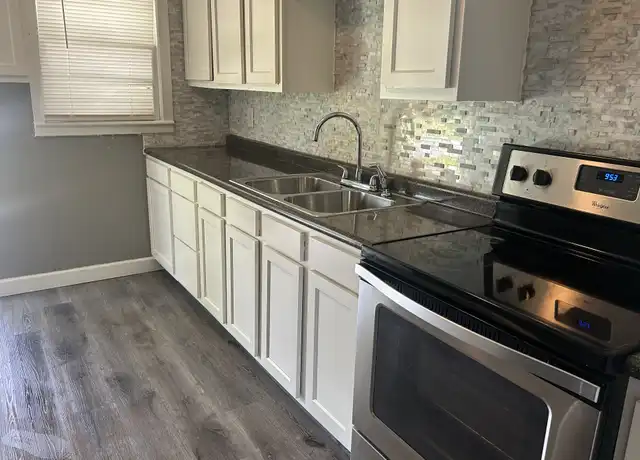 Property at 400 Murray Rd NW Unit 1, Knoxville, TN, 37912, 3 beds, 1 bath, [object Object]