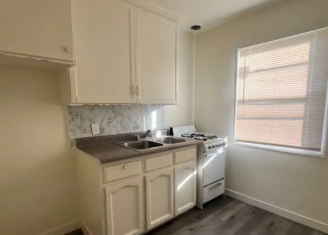 Property at 10019 S Hoover St #9, Los Angeles, CA, 90044, 0 beds, 1 bath, [object Object]