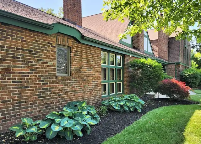 Property at 4554 Sandringham Dr, Columbus, OH, 43220, 3 beds, 2 baths, [object Object]