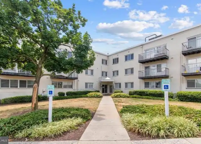 Property at 1001 Chillum Rd #101, Hyattsville, MD, 20782, 1 bed, 1 bath, [object Object]