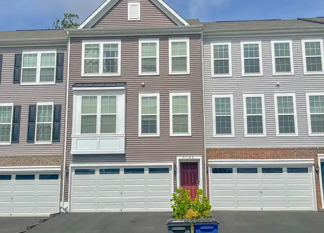Property at 9108 Graves Ln, Manassas, VA, 20110, 3 beds, 3.5 baths, [object Object]