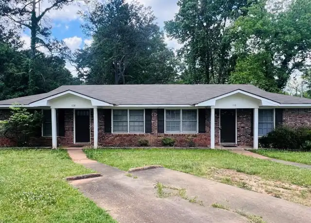 Property at 108 Lacosta Cir, Auburn, AL, 36830, 2 beds, 1 bath, [object Object]