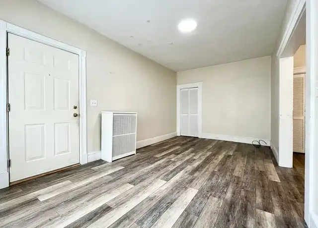 Property at 285 W Elm St Unit 2, Brockton, MA, 02301, 3 beds, 1 bath, [object Object]