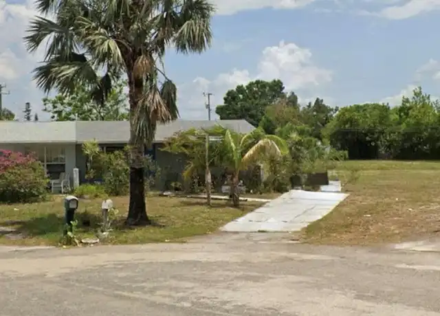 Property at 1100 Vineyard Pl, Lehigh Acres, FL, 33936, 1 bed, 1 bath, [object Object]