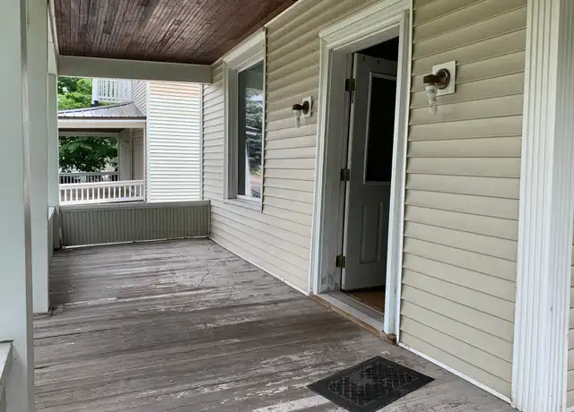 Property at 1015 5th Ave, Eau Claire, WI, 54703, 4 beds, 1 bath, [object Object]