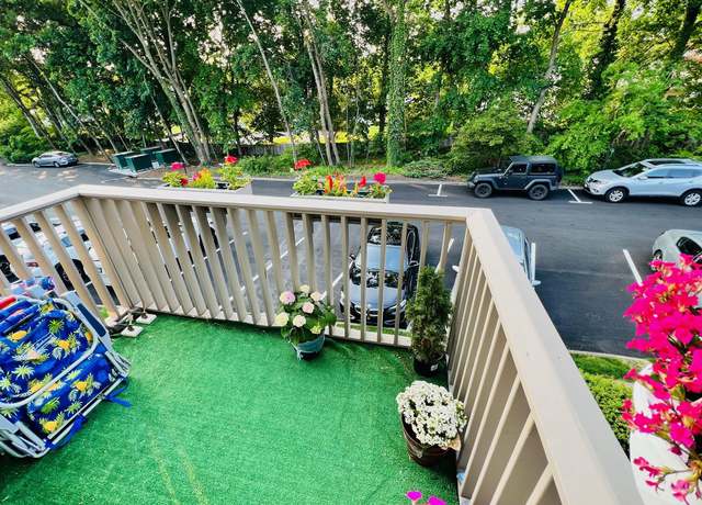 Photo of 1465 E Putnam Ave #122, Old Greenwich, CT 06870