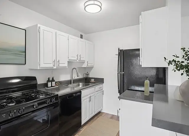 Photo of 5734 Backlick Rd, Springfield, VA 22150