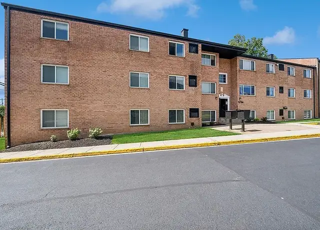 Photo of 5734 Backlick Rd, Springfield, VA 22150
