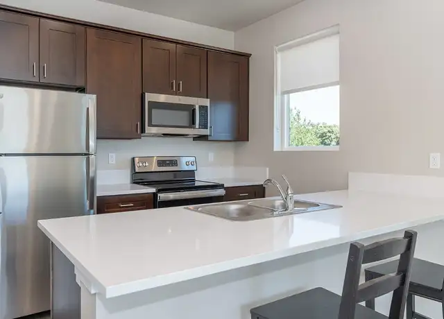 Photo of 12547 SW Main St, Tigard, OR 97223