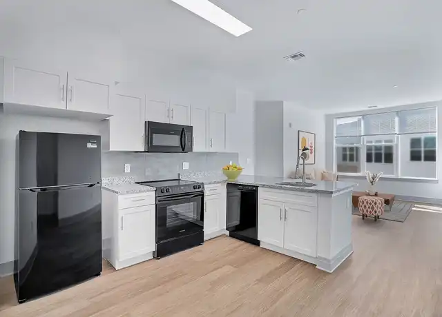 Property at Seneca Creek - 19105 Frederick Rd, Gaithersburg, MD, 20879, 1-2 bed, 1 bath, [object Object]