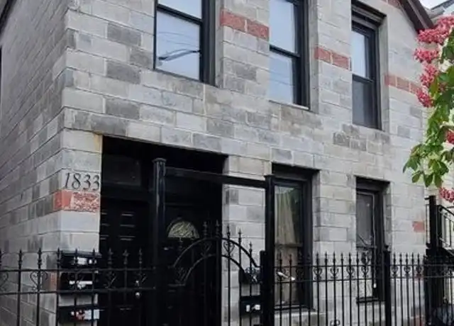 Property at 1833 W 21st St Unit 1M, Chicago, IL, 60608, 2 beds, 1 bath, [object Object]