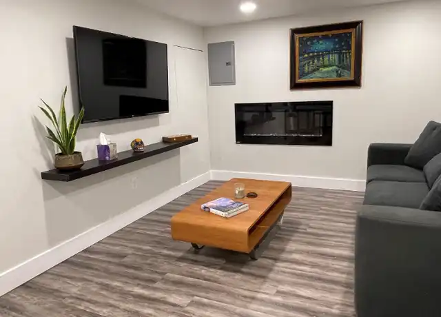 Property at 12863 E Park Lane Dr, Aurora, CO, 80011, 1 bed, 1 bath, [object Object]
