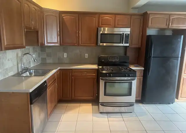 Property at 26 Brookview St Unit 2, Boston, MA, 02124, 3 beds, 1 bath, [object Object]