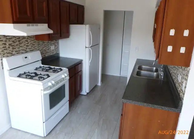 Property at 8641 1/2 W Foster Ave Unit 2A, Chicago, IL, 60656, 3 beds, 2 baths, [object Object]