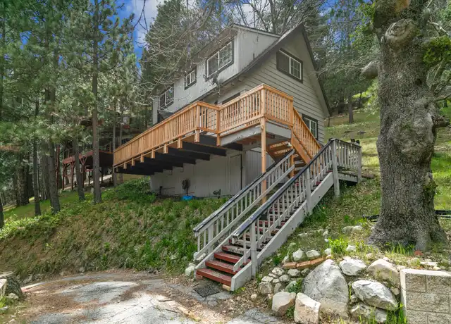 Property at 332 Fairway Dr, Lake Arrowhead, CA, 92352, 3 beds, 2 baths, [object Object]