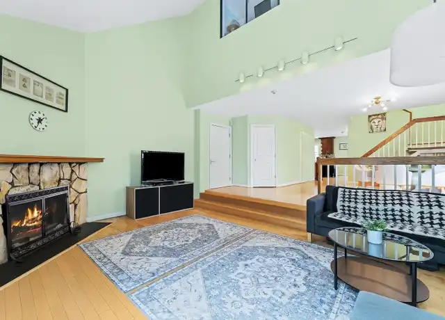 Property at 576 Sanderling Ct, Secaucus, NJ, 07094, 2 beds, 2.5 baths, [object Object]