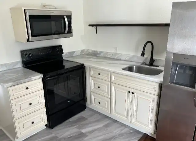 Property at 6816 Sherman St, Houston, TX, 77011, 1 bed, 1 bath, [object Object]