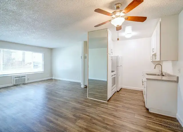 Photo of 9825 Lincoln Village Dr, Sacramento, CA 95827