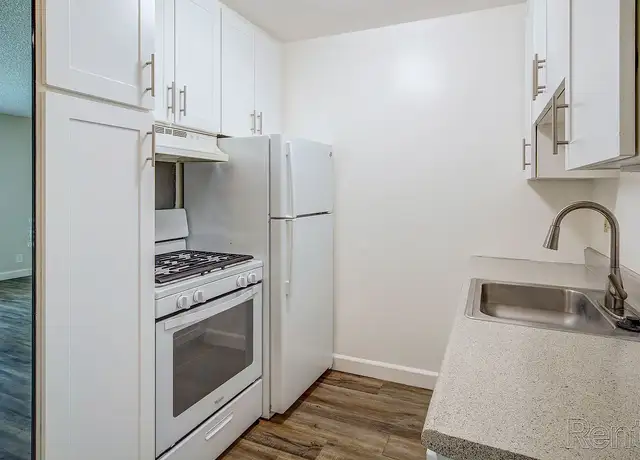 Photo of 9825 Lincoln Village Dr, Sacramento, CA 95827