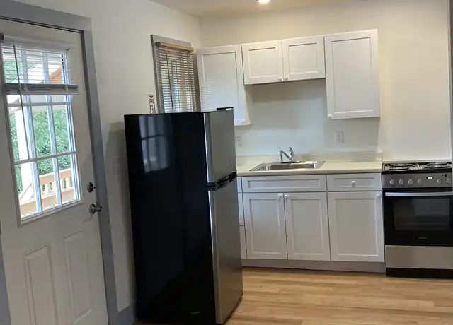Property at 188 S Champlain St Unit 2B, Burlington, VT, 05401, 1 bed, 1 bath, [object Object]