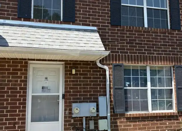 Property at 10 Baylis St, New Castle, DE, 19720, 2 beds, 1 bath, [object Object]