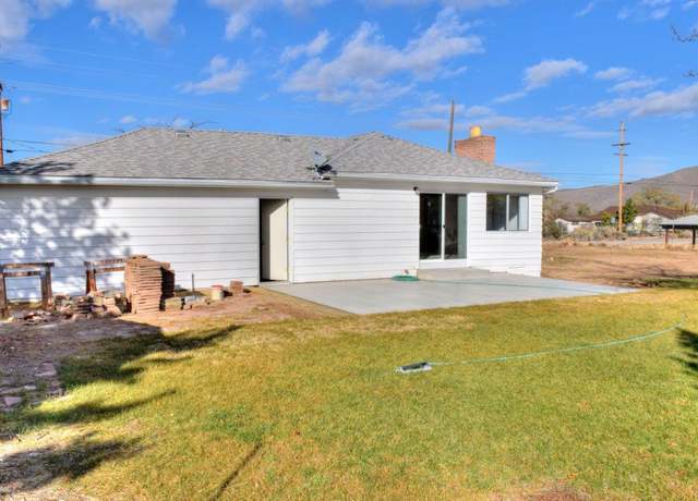 Photo of 621 Clearview Dr, Carson City, NV 89701