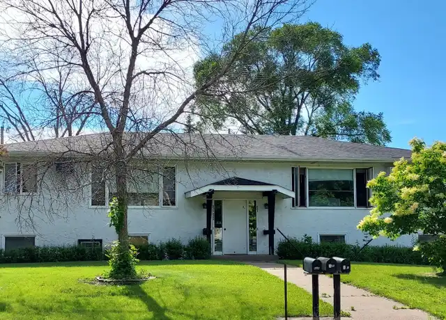 Property at 623 13th St S, Hudson, WI, 54016, 2 beds, 1 bath, [object Object]