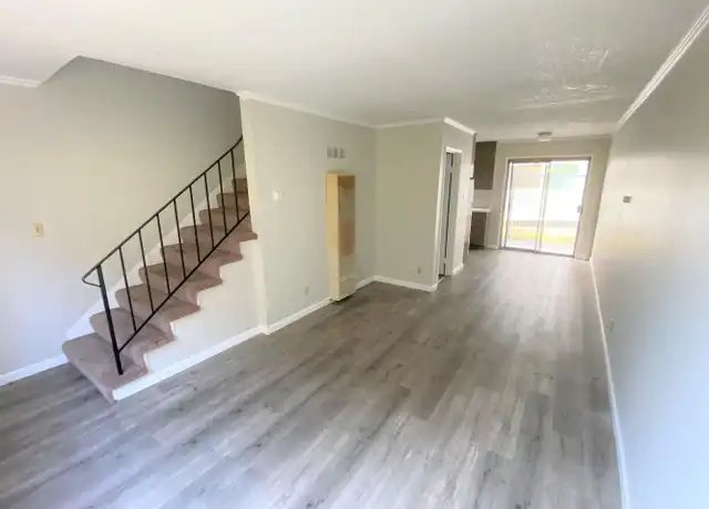 Property at 2436 Eighth St Unit 4, Berkeley, CA, 94710, 2 beds, 1.5 baths, [object Object]
