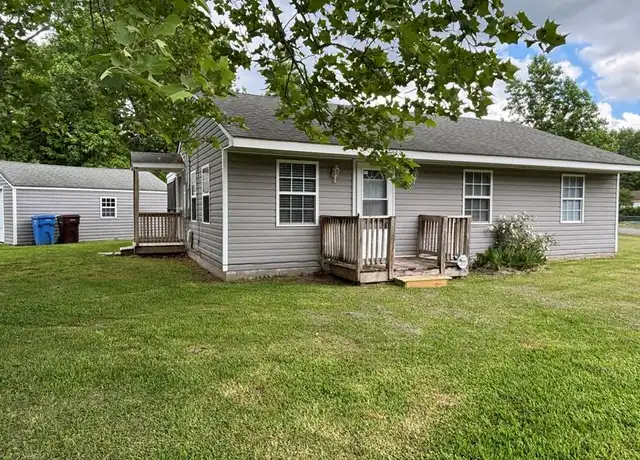 Property at 2514 Livesay Rd, Chesapeake, VA, 23323, 3 beds, 1 bath, [object Object]