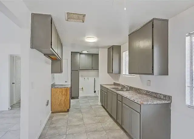 Property at 916 Carson St Unit 916, Barstow, CA, 92311, 3 beds, 1 bath, [object Object]