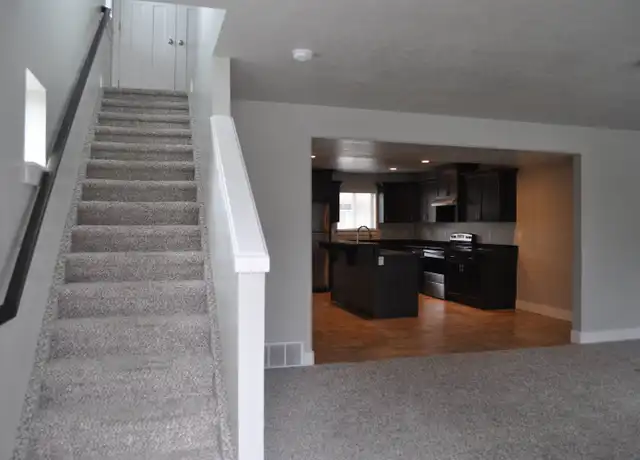Property at 1433 N 400 W Unit 104, Logan, UT, 84341, 3 beds, 2.5 baths, [object Object]