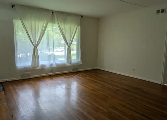 Property at 2176 W Ponce de Leon Ave Unit 1, Decatur, GA, 30030, 2 beds, 1 bath, [object Object]