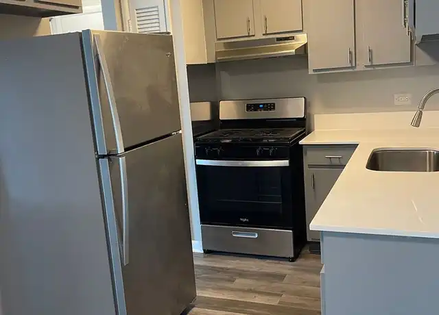 Property at 3249 187th St Unit Reno19, Lansing, IL, 60438, 2 beds, 1 bath, [object Object]