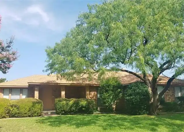 Property at 5126 Ledgestone Dr, Fort Worth, TX, 76132, 2 beds, 2 baths, [object Object]