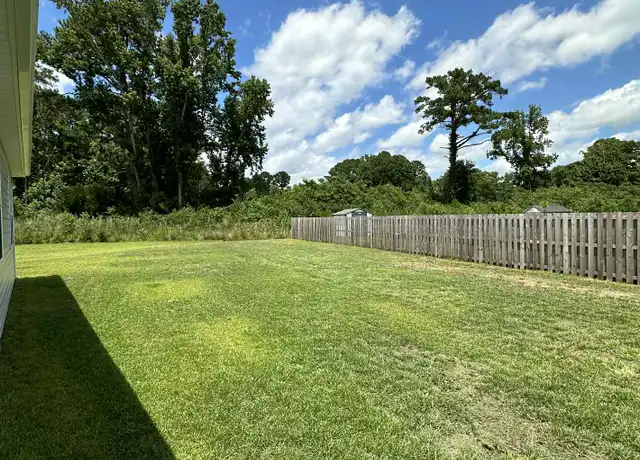 Property at 2608 Beaver Dam Ln Unit 3, Cape Fear, NC, 28401, 1 bed, 1 bath, [object Object]